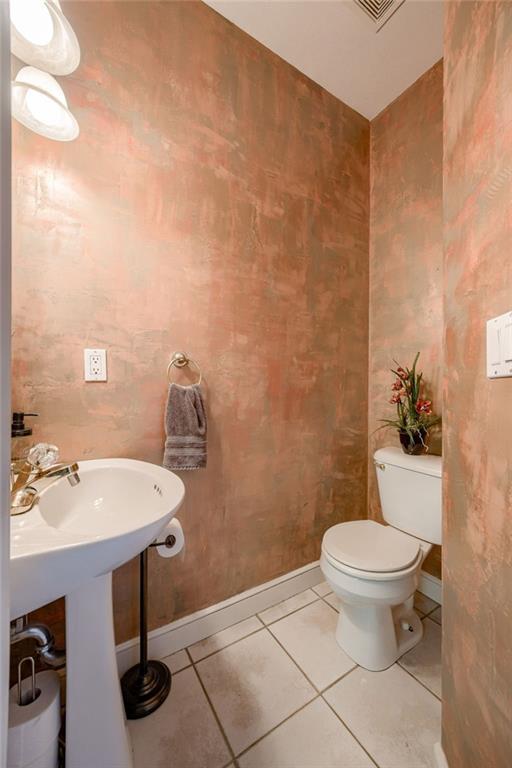 601 SW Forestpark Lane, Lee's Summit, MO 64081