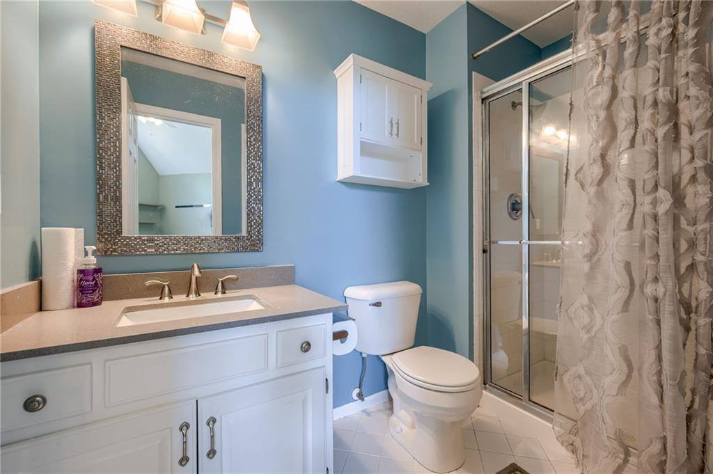 601 SW Forestpark Lane, Lee's Summit, MO 64081