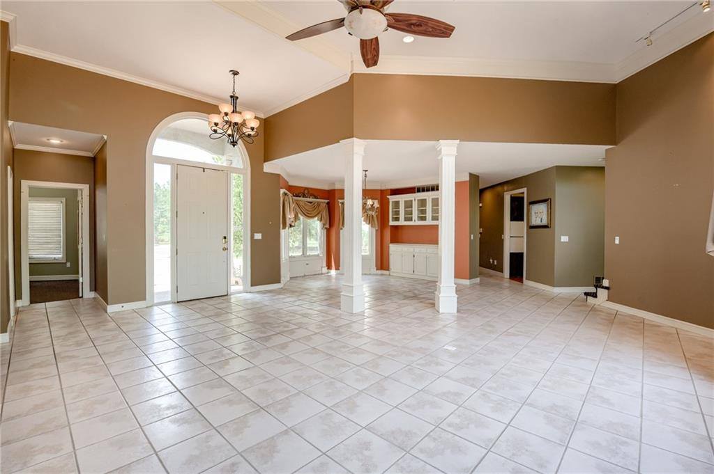 601 SW Forestpark Lane, Lee's Summit, MO 64081