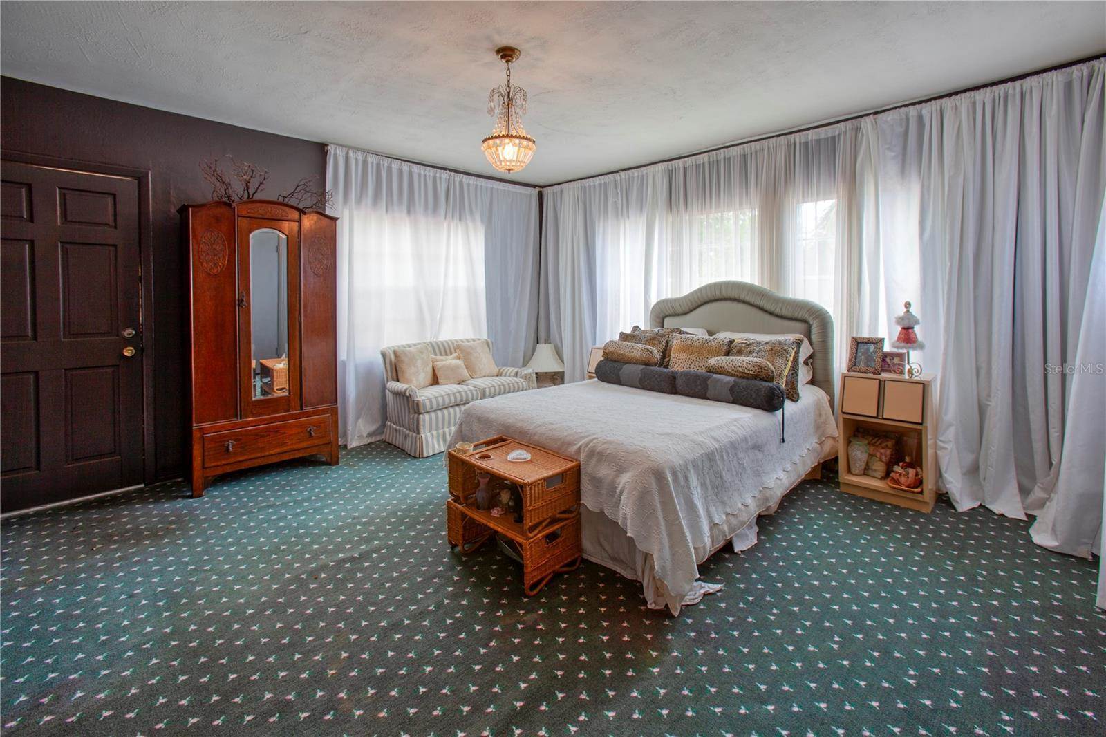 1515 Park Street North, Saint Petersburg, FL 33710