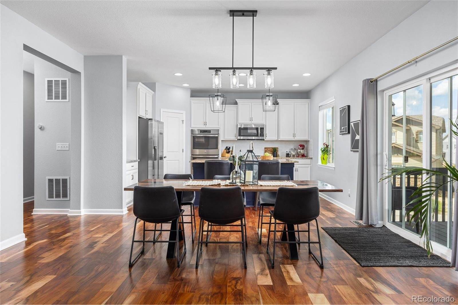 880 Mcmurdo Cir, Castle Rock, CO 80108