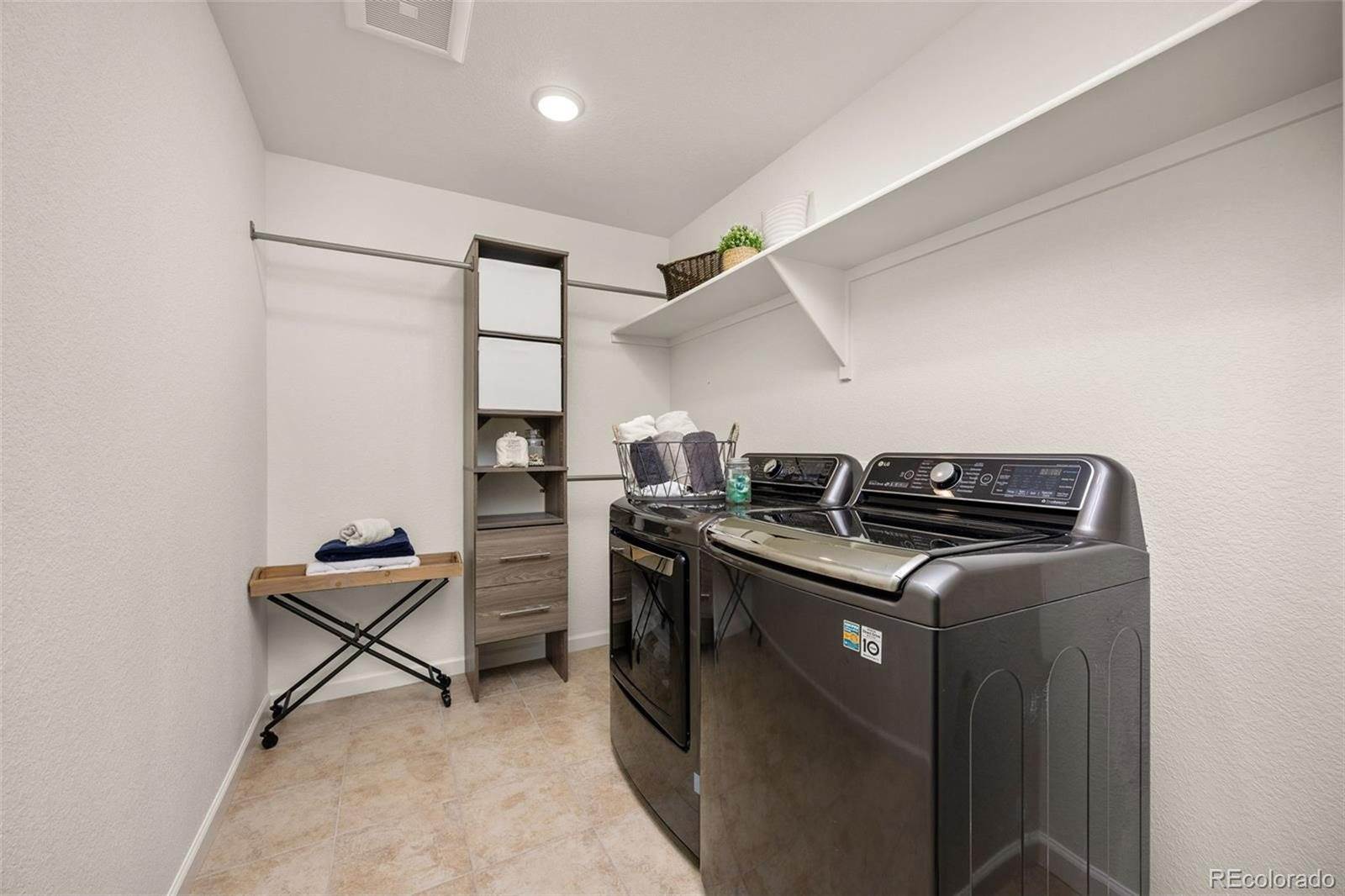 880 Mcmurdo Cir, Castle Rock, CO 80108