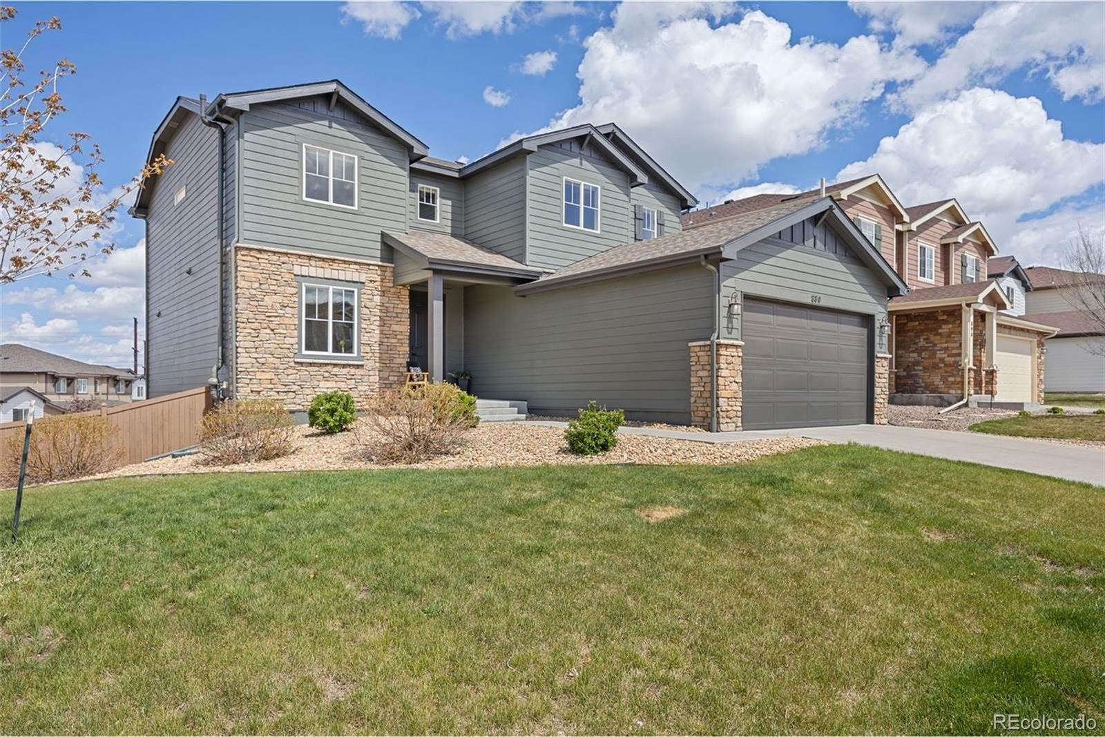 880 Mcmurdo Cir, Castle Rock, CO 80108