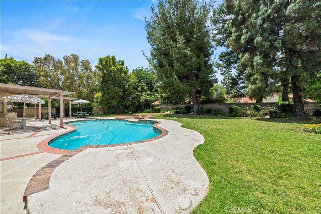 9935 Topeka Drive, Northridge, CA 91324