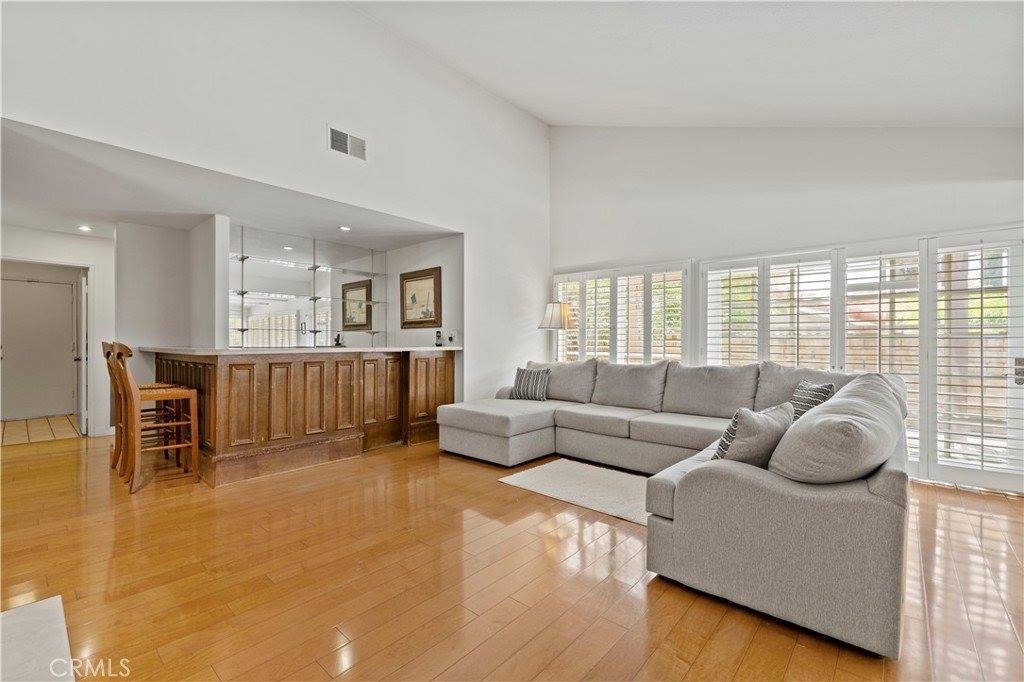 9935 Topeka Drive, Northridge, CA 91324