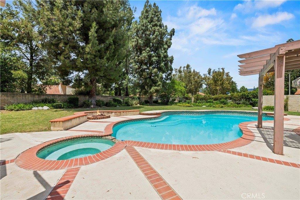 9935 Topeka Drive, Northridge, CA 91324