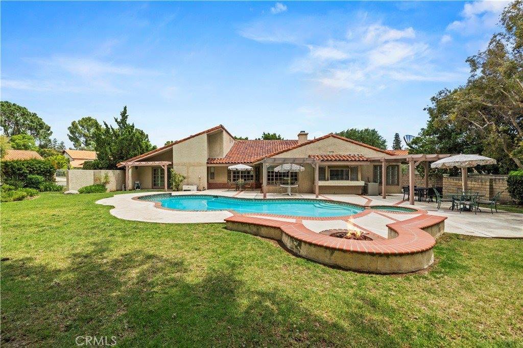 9935 Topeka Drive, Northridge, CA 91324