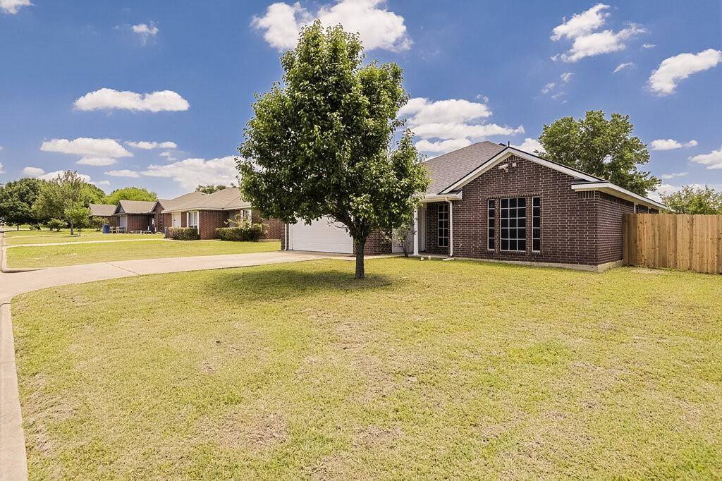 307 Apache Trail, Alvarado, TX 76009