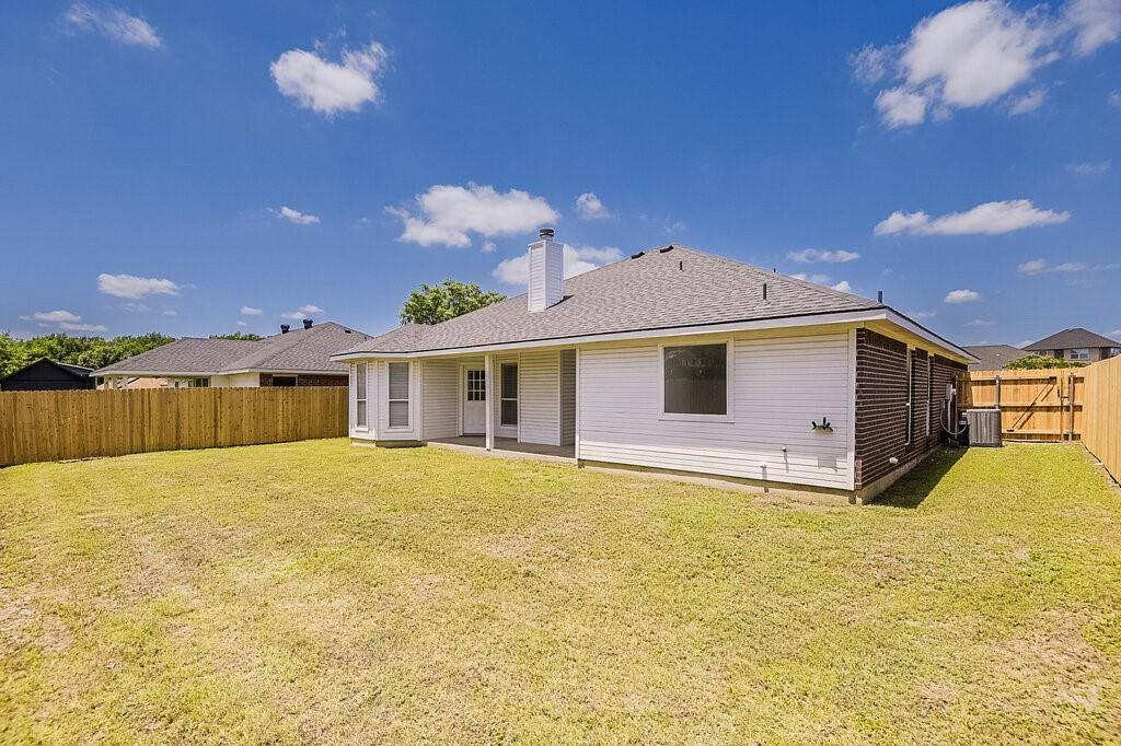 307 Apache Trail, Alvarado, TX 76009