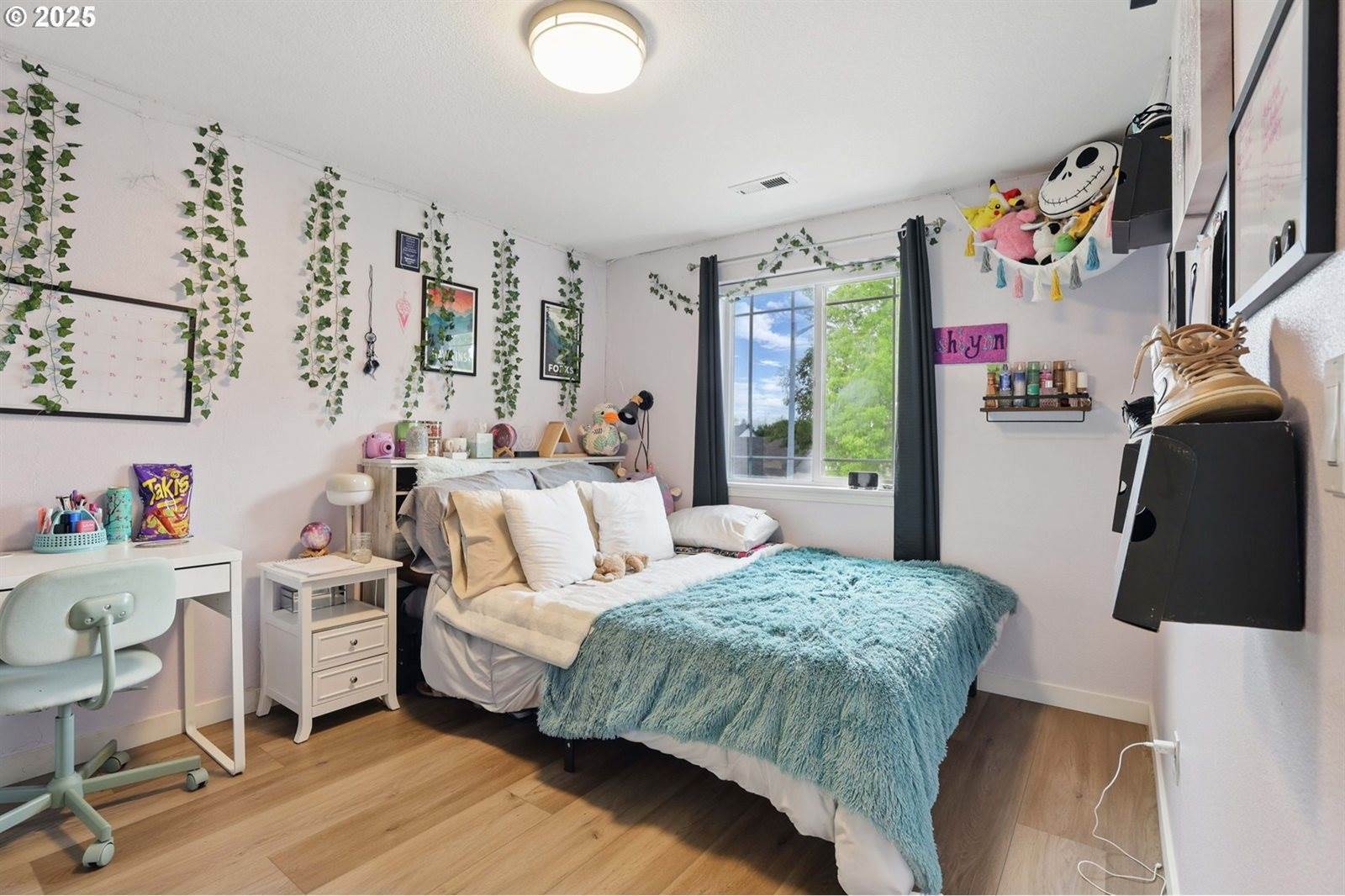 1213 Nichols Ln, ForestGrove, OR 97116