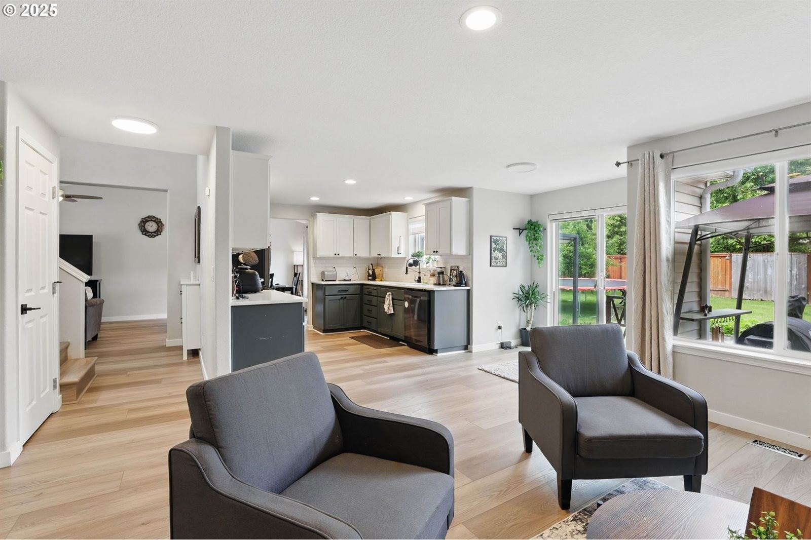 1213 Nichols Ln, ForestGrove, OR 97116