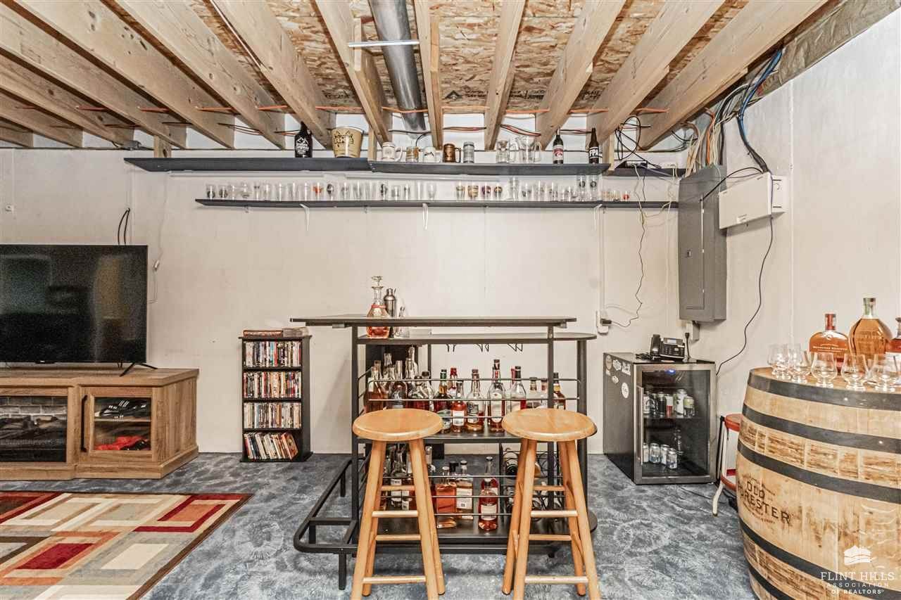 1701 NW 4th Street, Abilene, KS 67410