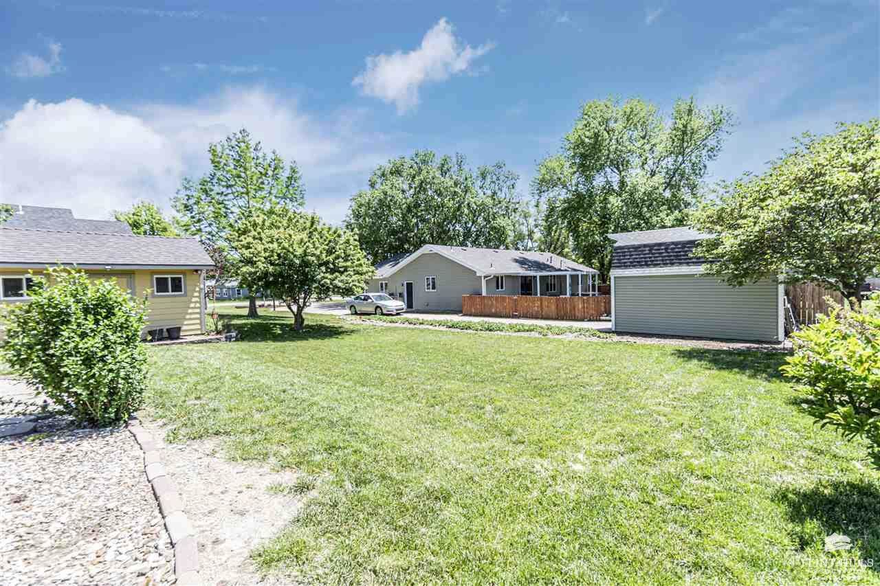 1701 NW 4th Street, Abilene, KS 67410