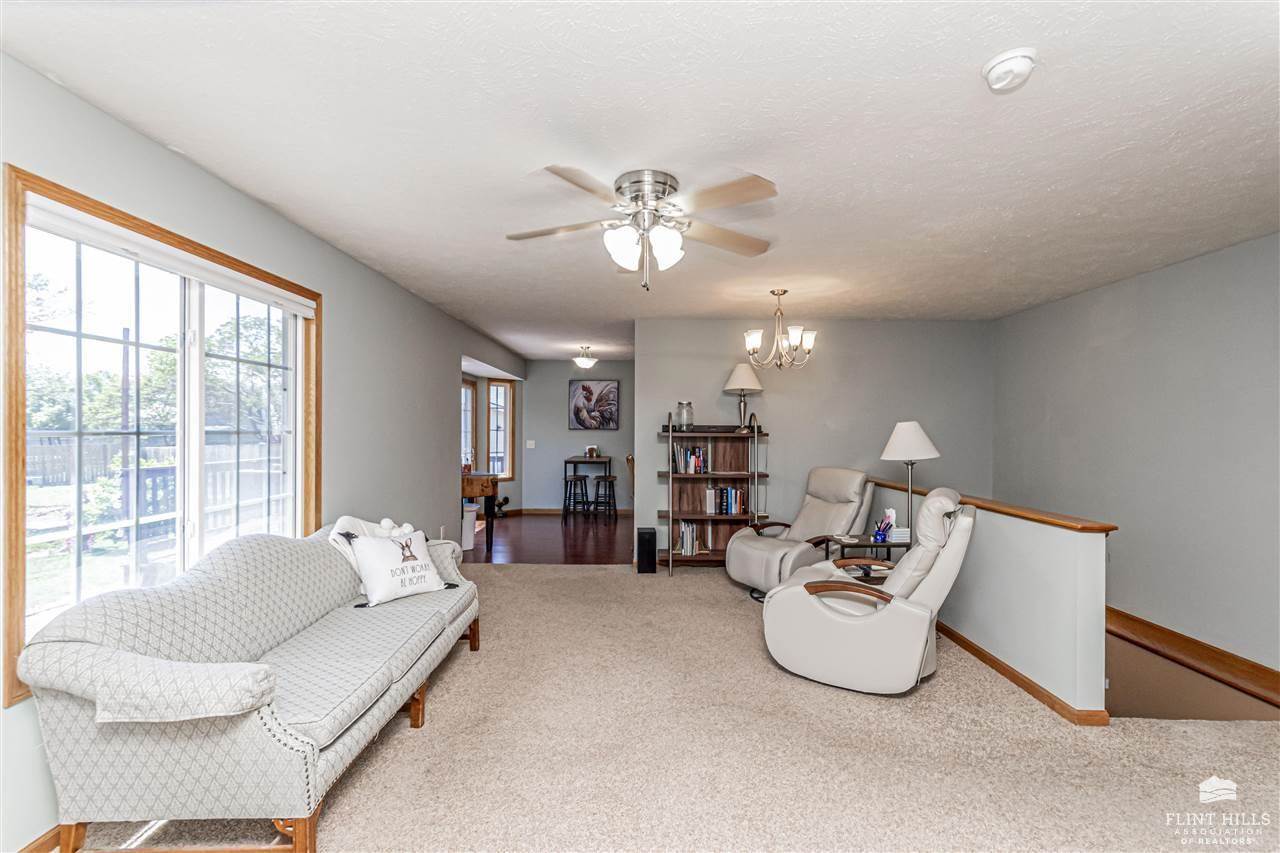 1701 NW 4th Street, Abilene, KS 67410