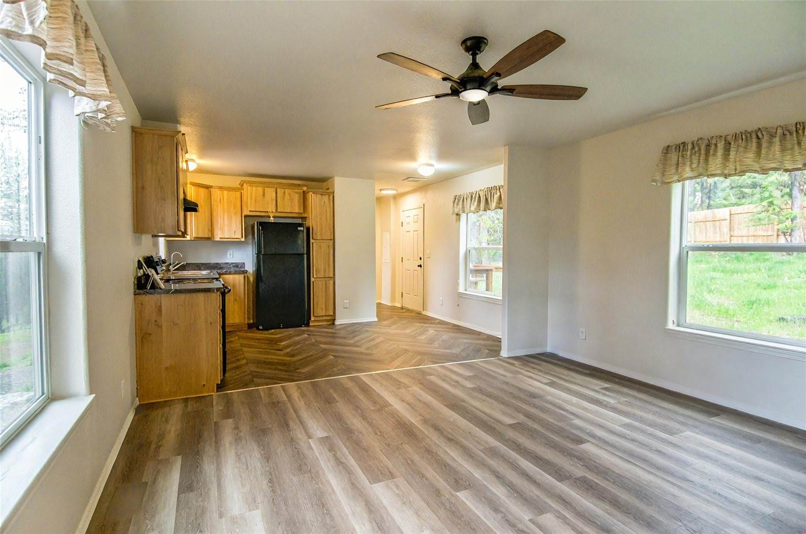 315 Osprey Way, Marion, MT 59925