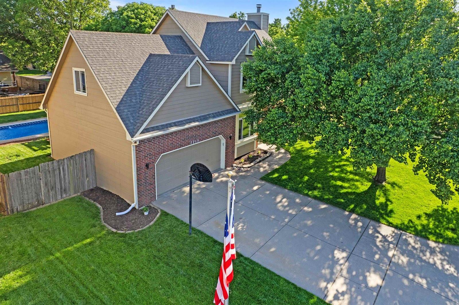 7715 West Barrington St, Wichita, KS 67212