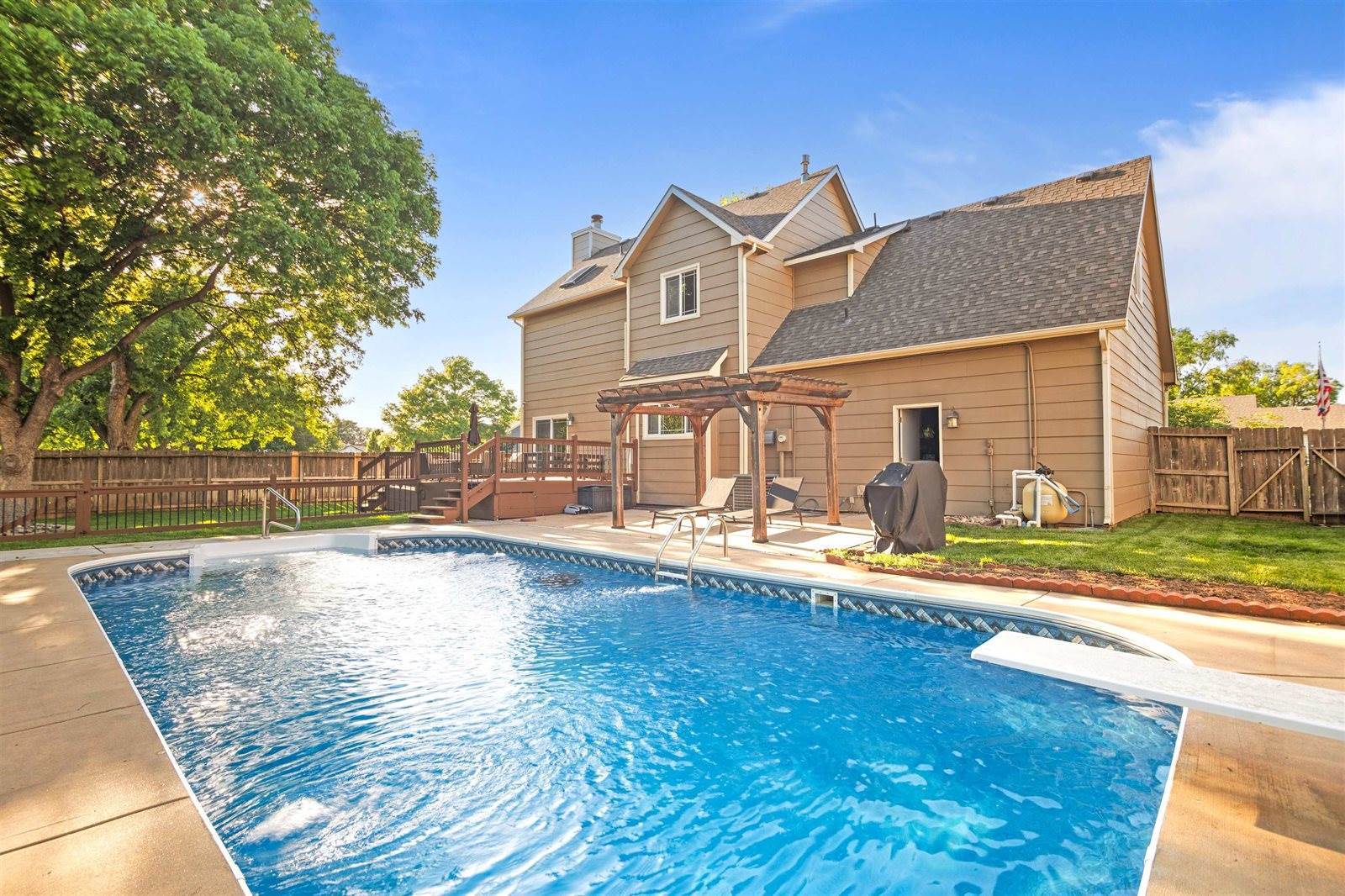 7715 West Barrington St, Wichita, KS 67212