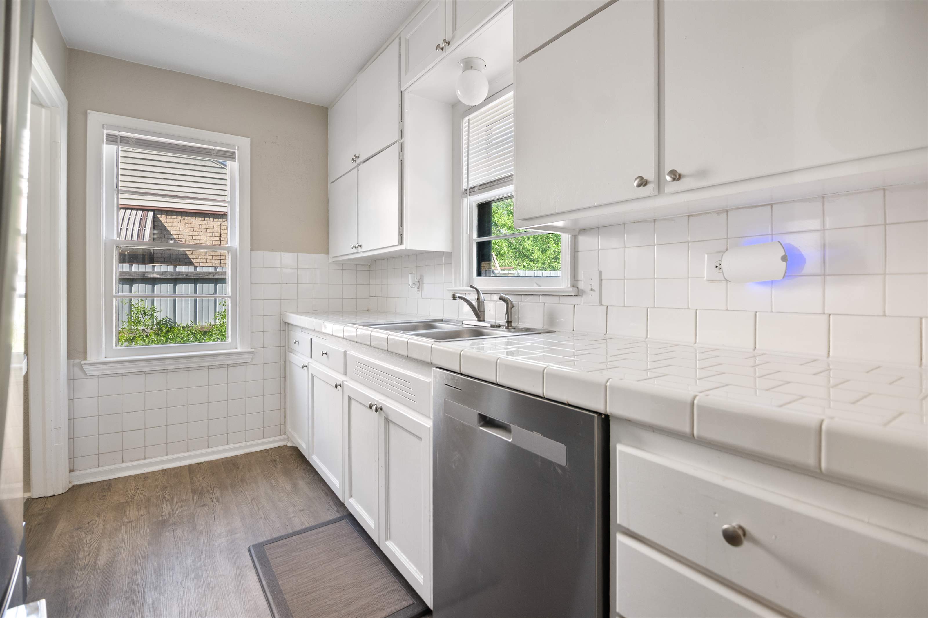 2146 South Old Manor Rd, Wichita, KS 67218