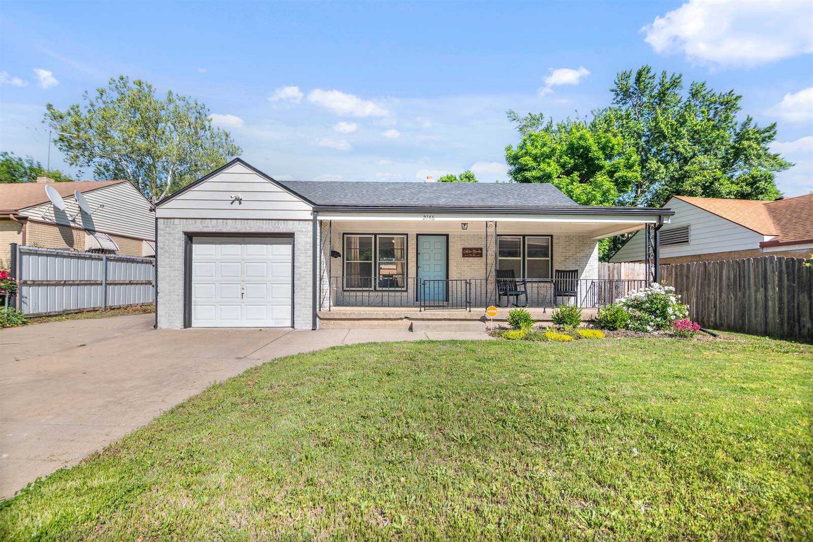2146 South Old Manor Rd, Wichita, KS 67218