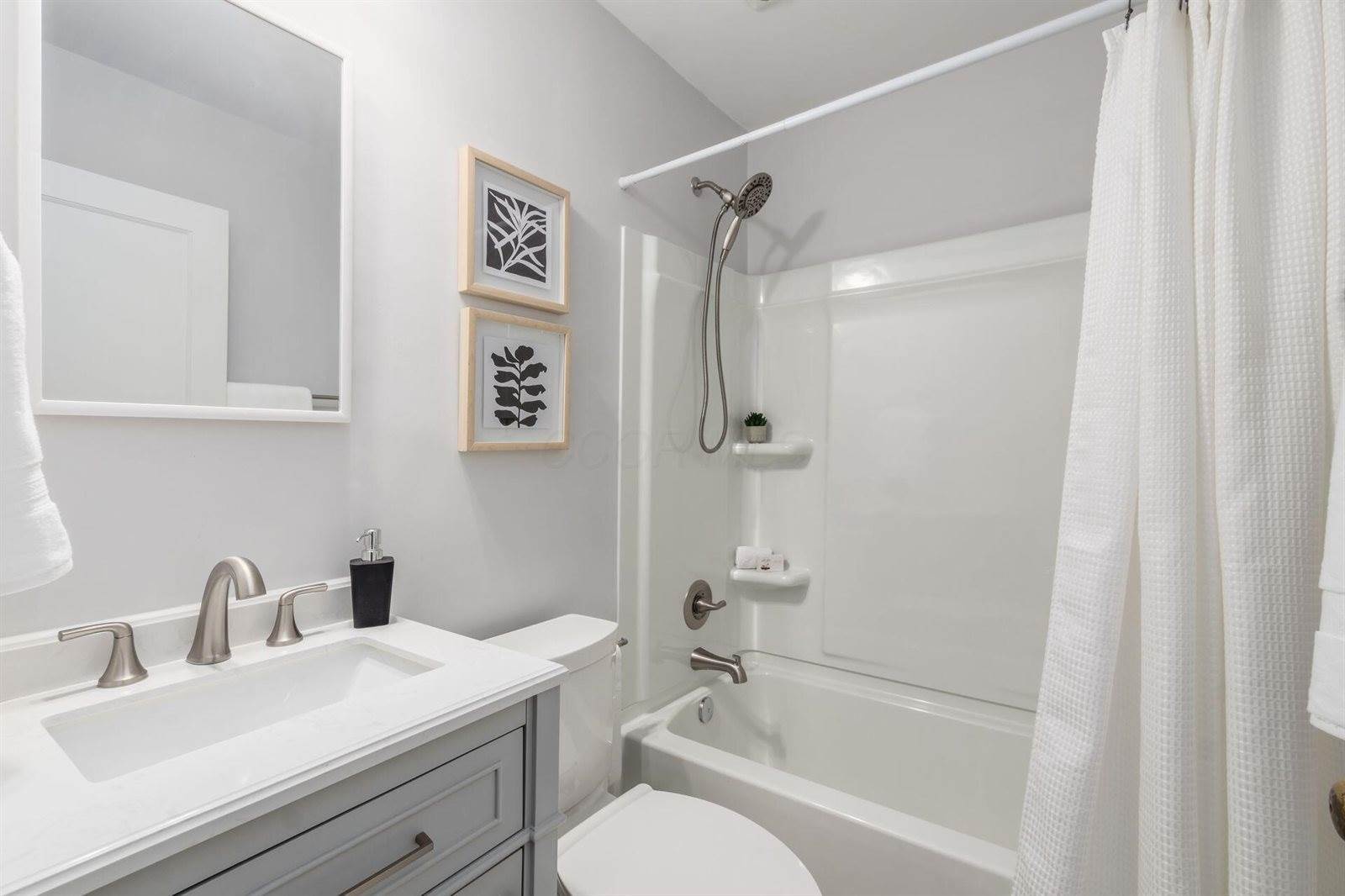 1310 Acton Road, Columbus, OH 43224