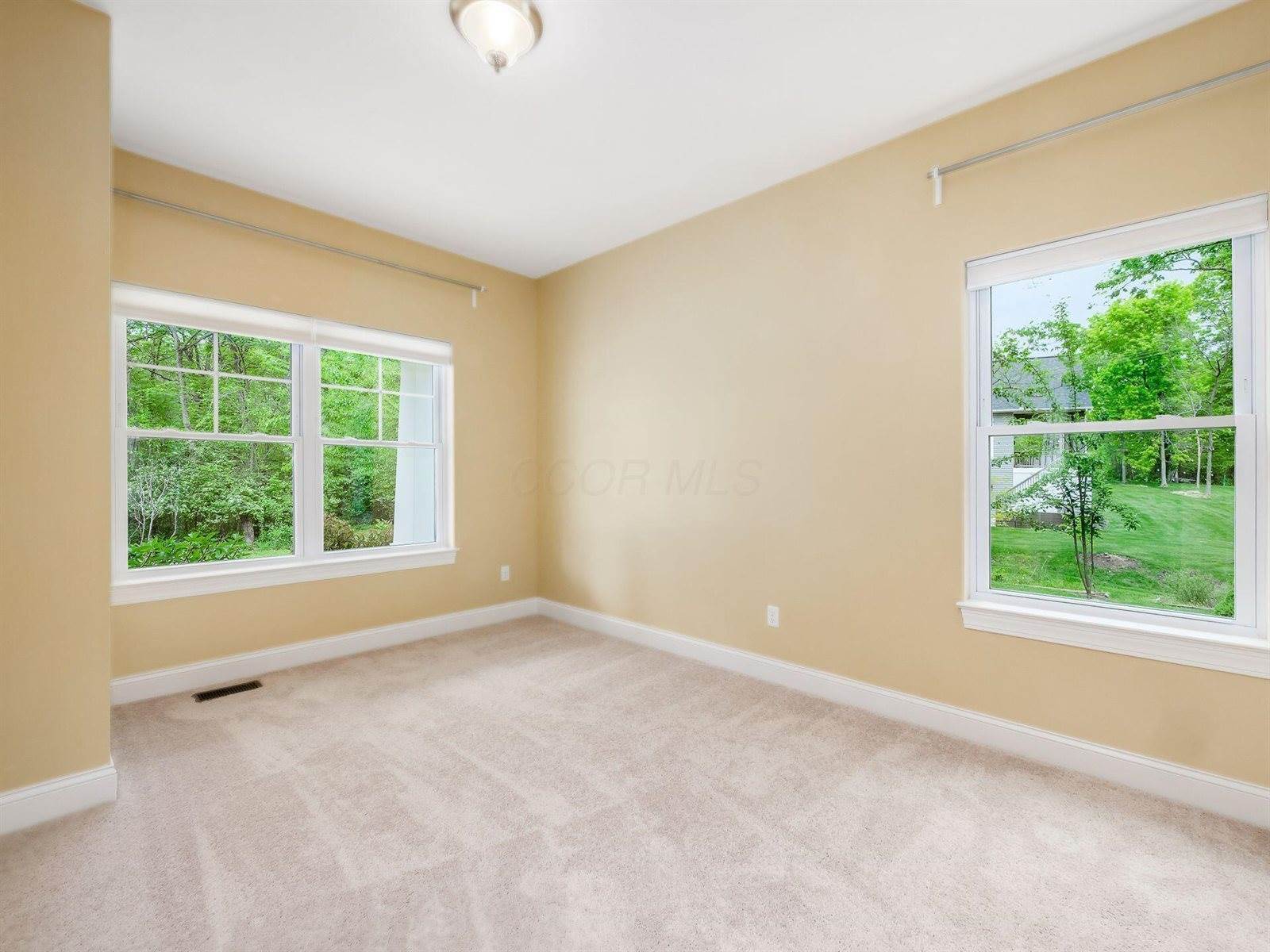 9684 Shawnee Trail, Powell, OH 43065