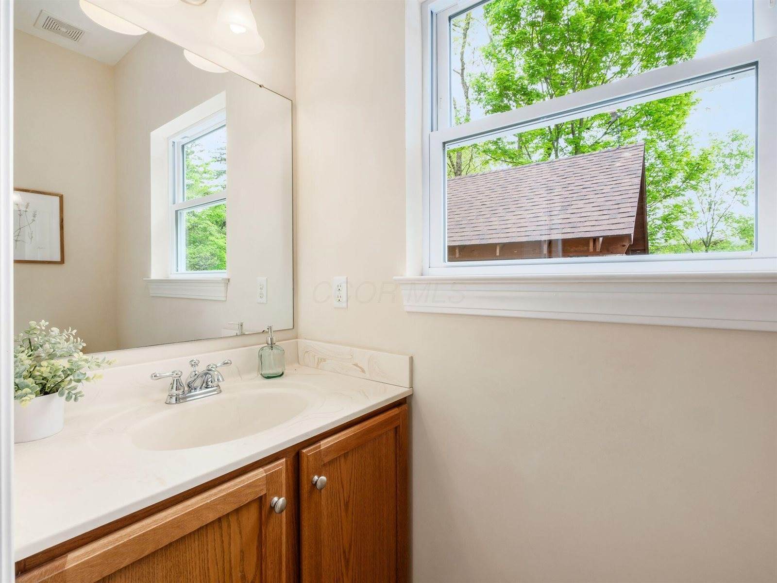 9684 Shawnee Trail, Powell, OH 43065