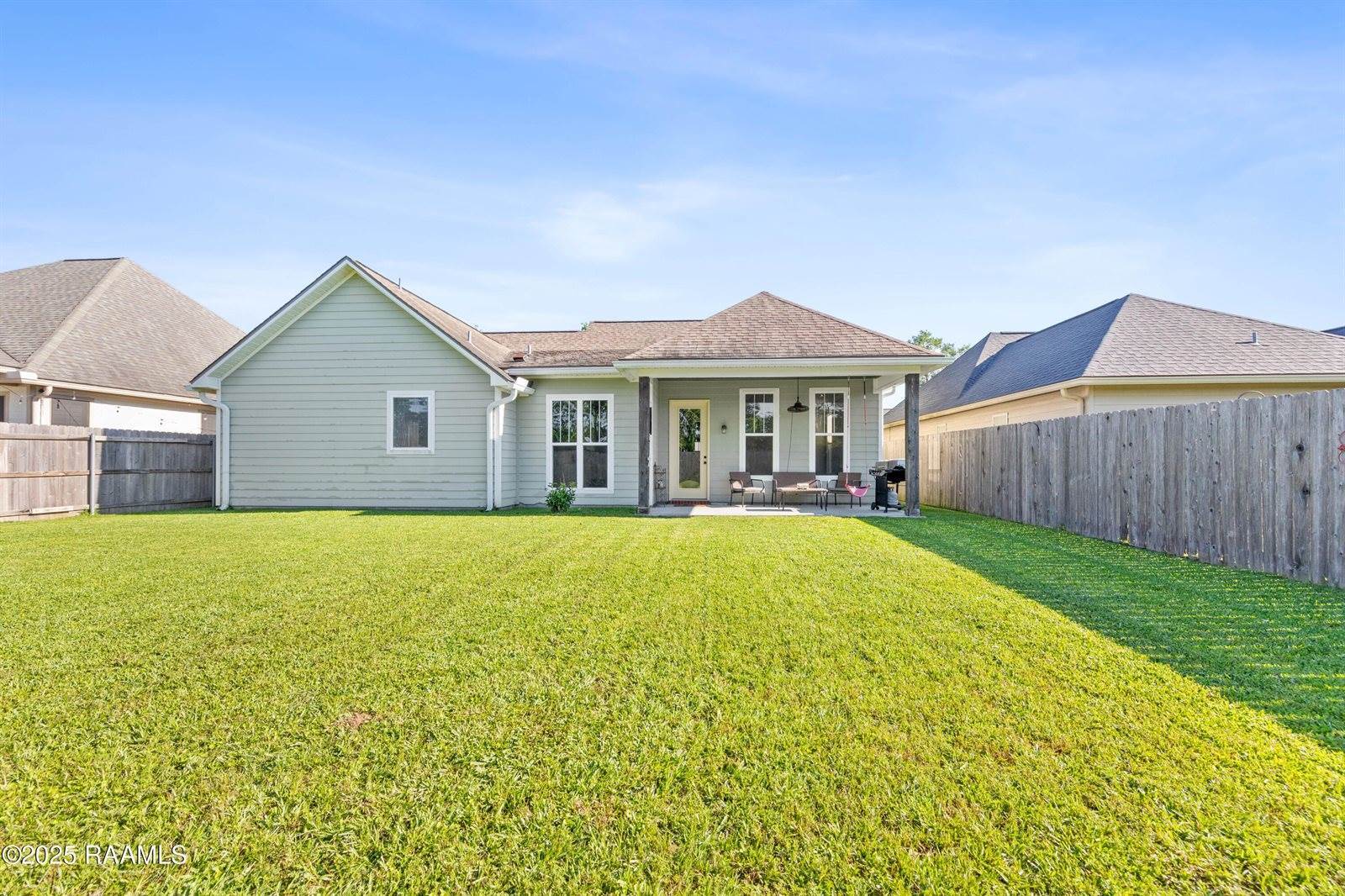 213 Oak Path Drive, Carencro, LA 70520