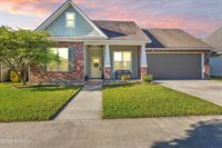 213 Oak Path Drive, Carencro, LA 70520