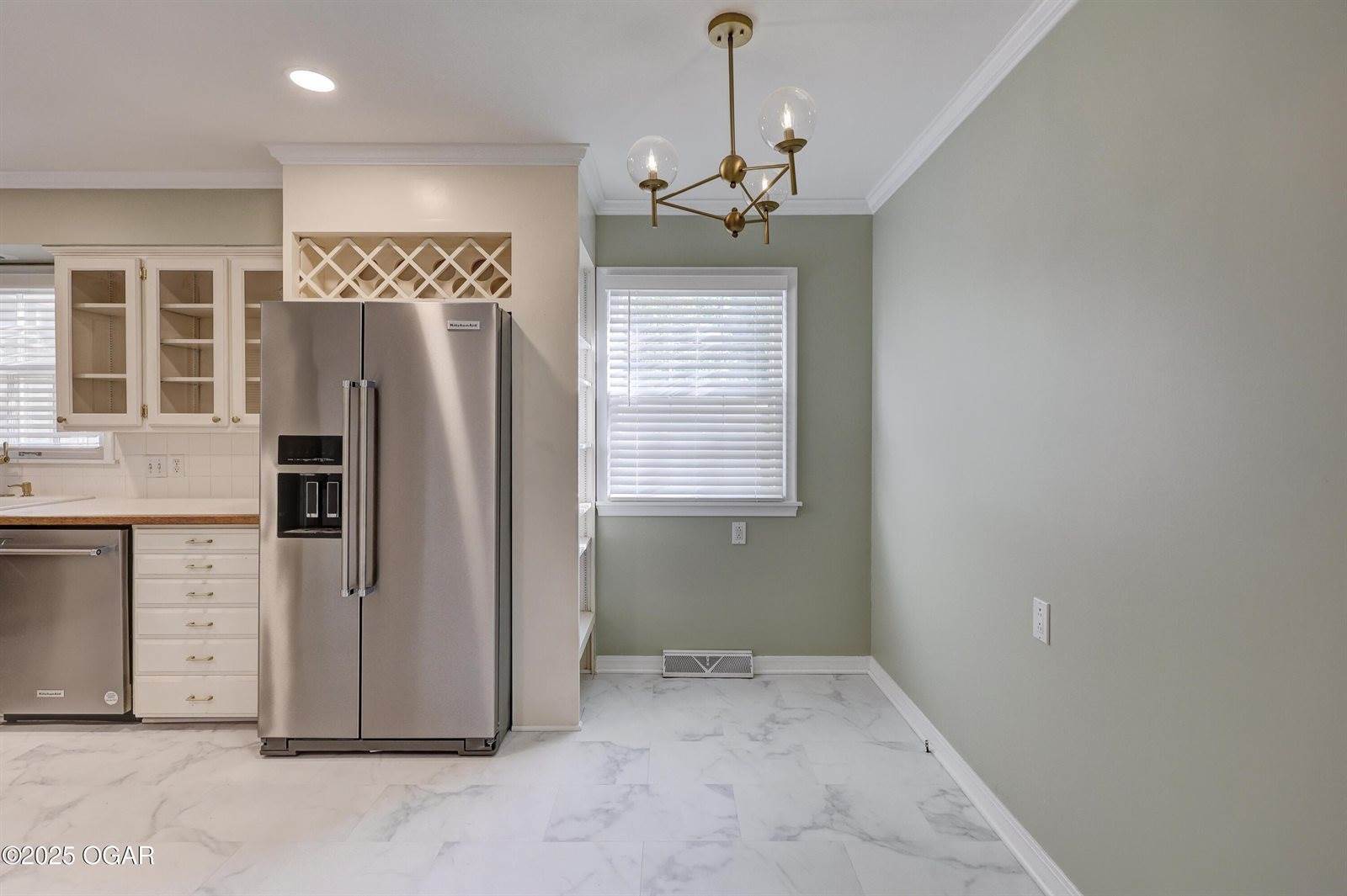 2214 Carolina Avenue, Joplin, MO 64801