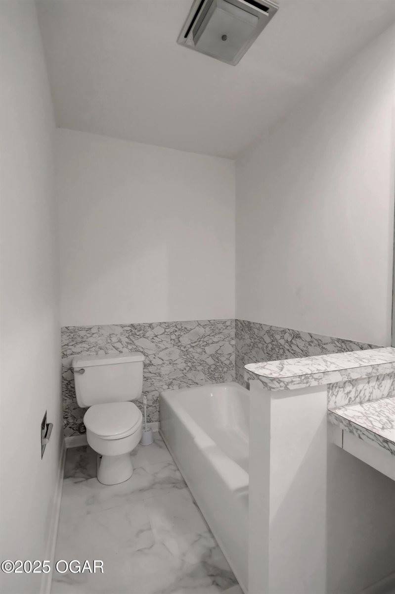 2214 Carolina Avenue, Joplin, MO 64801