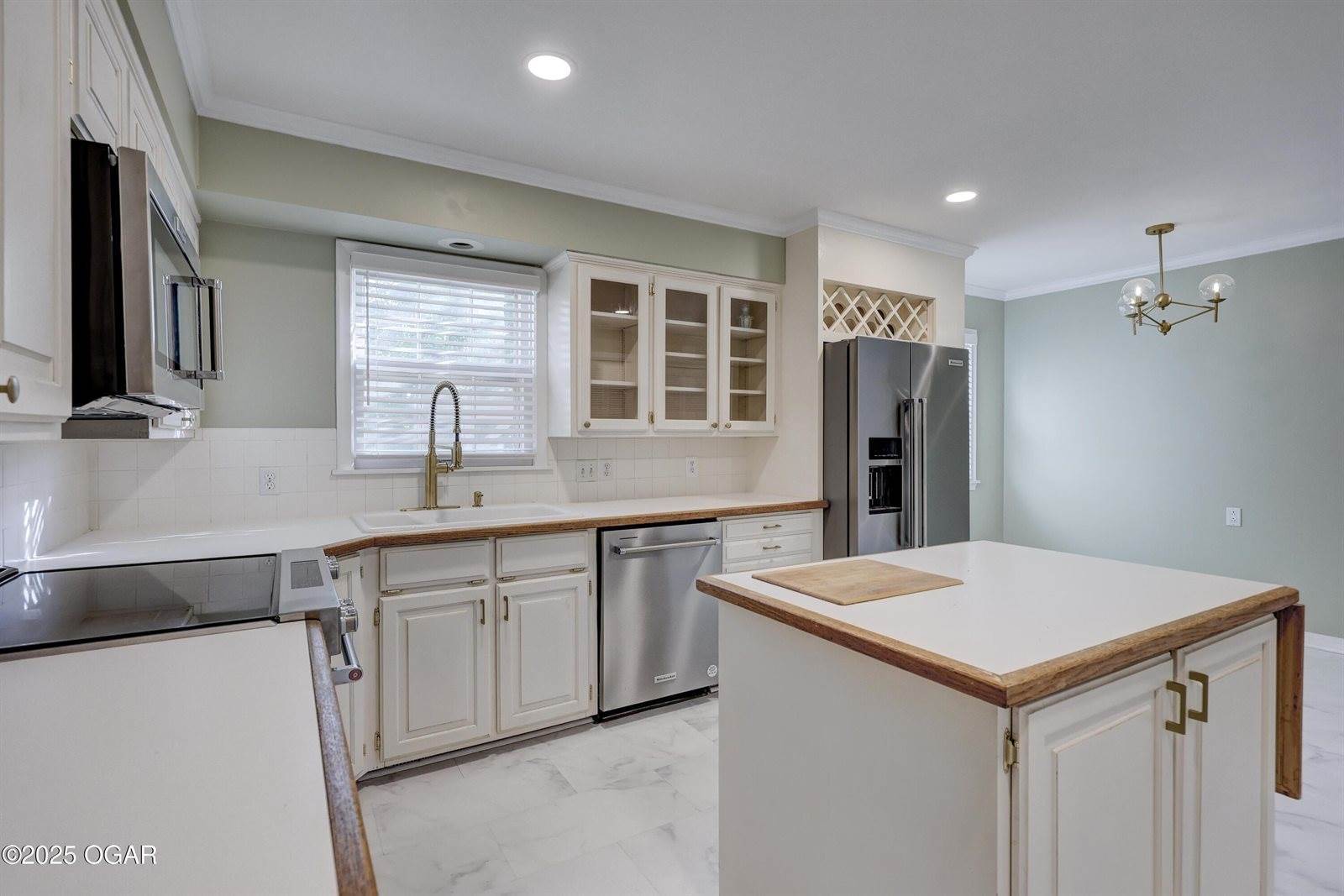 2214 Carolina Avenue, Joplin, MO 64801