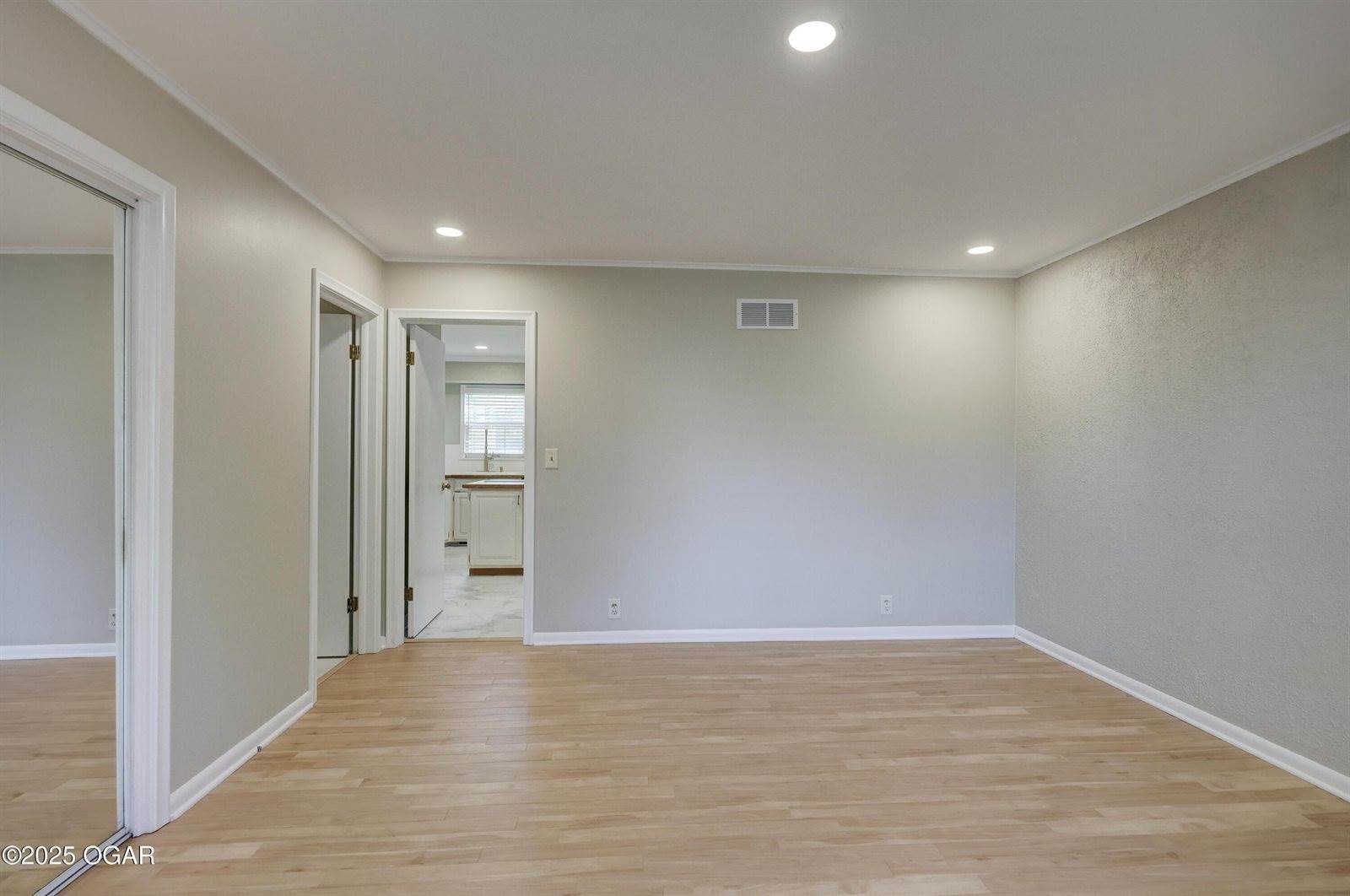 2214 Carolina Avenue, Joplin, MO 64801