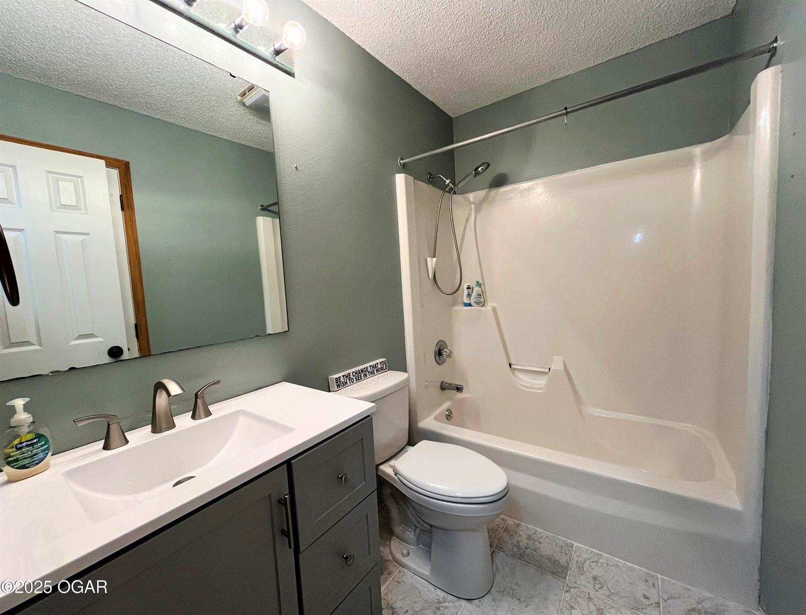 1805 West Dogwood Drive, Joplin, MO 64801