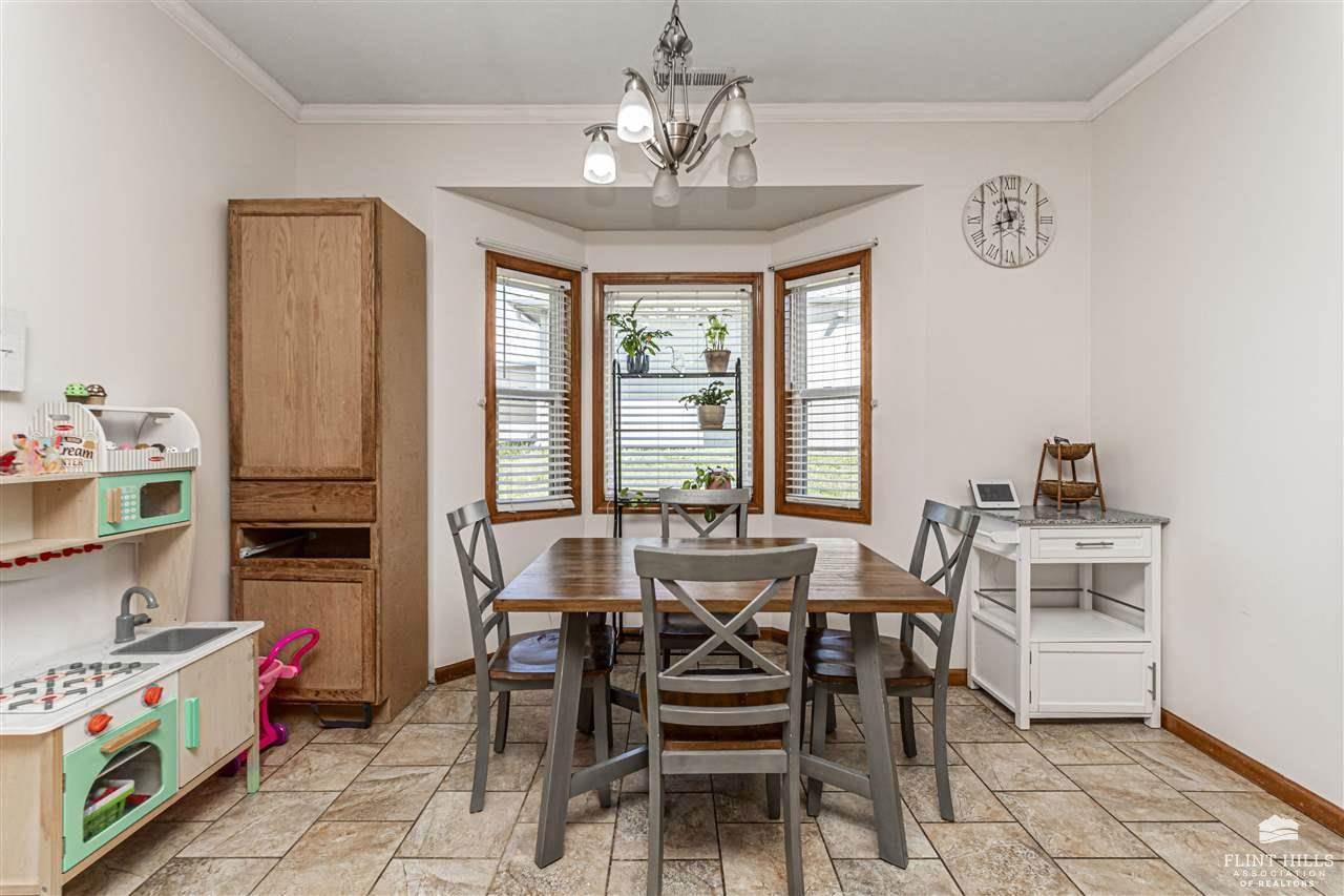 1507 Meadowbrooke Lane, Junction City, KS 66441