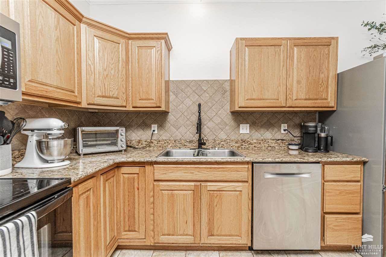 1507 Meadowbrooke Lane, Junction City, KS 66441