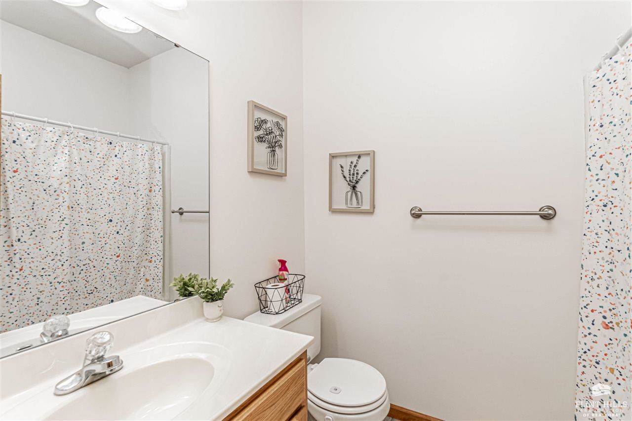 1507 Meadowbrooke Lane, Junction City, KS 66441