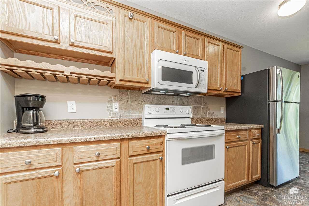 912 Kramer Court, Junction City, KS 66441