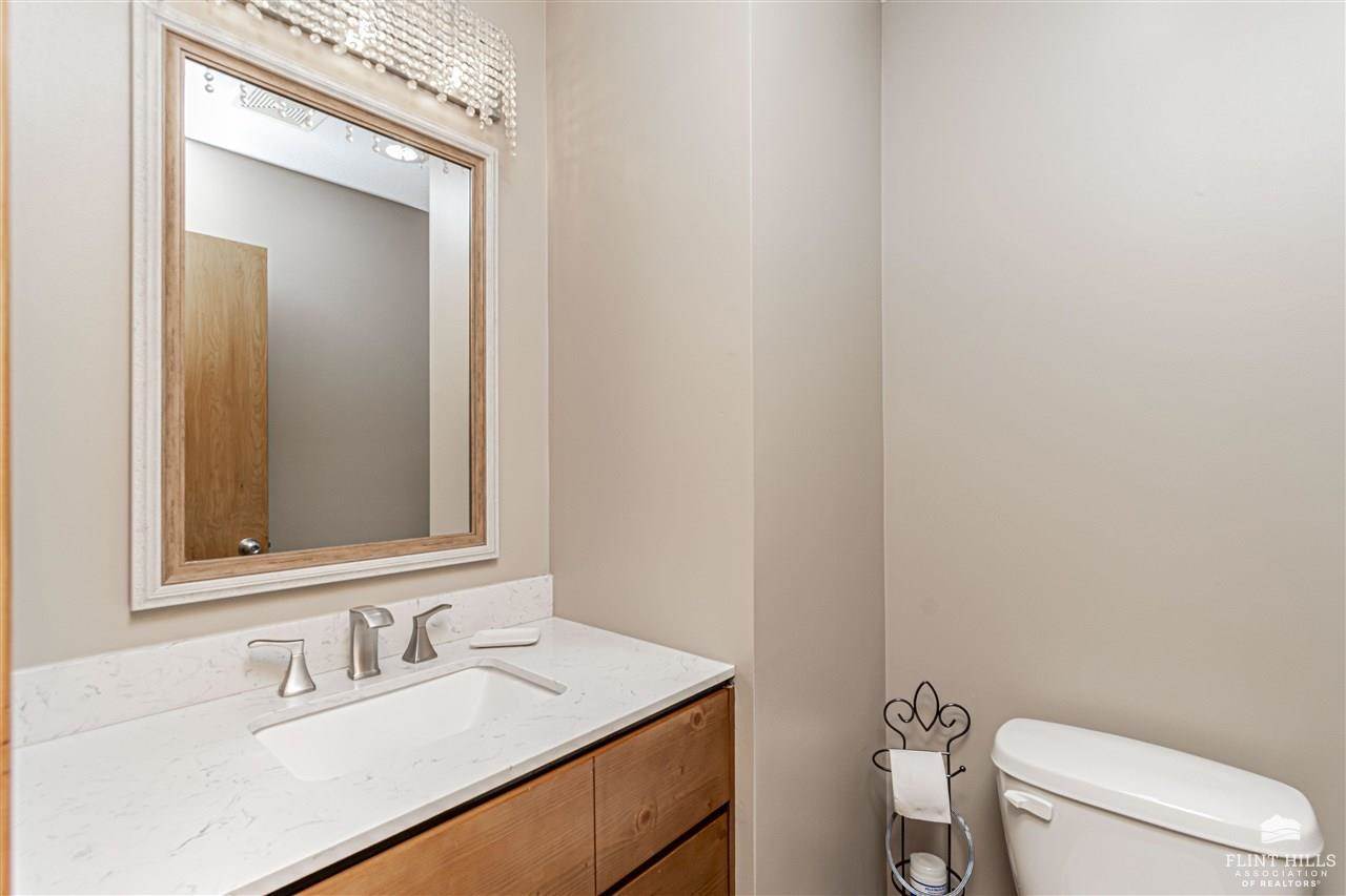 912 Kramer Court, Junction City, KS 66441