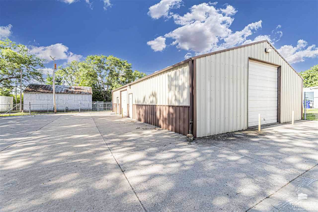 309 East 11th Street, Junction City, KS 66441