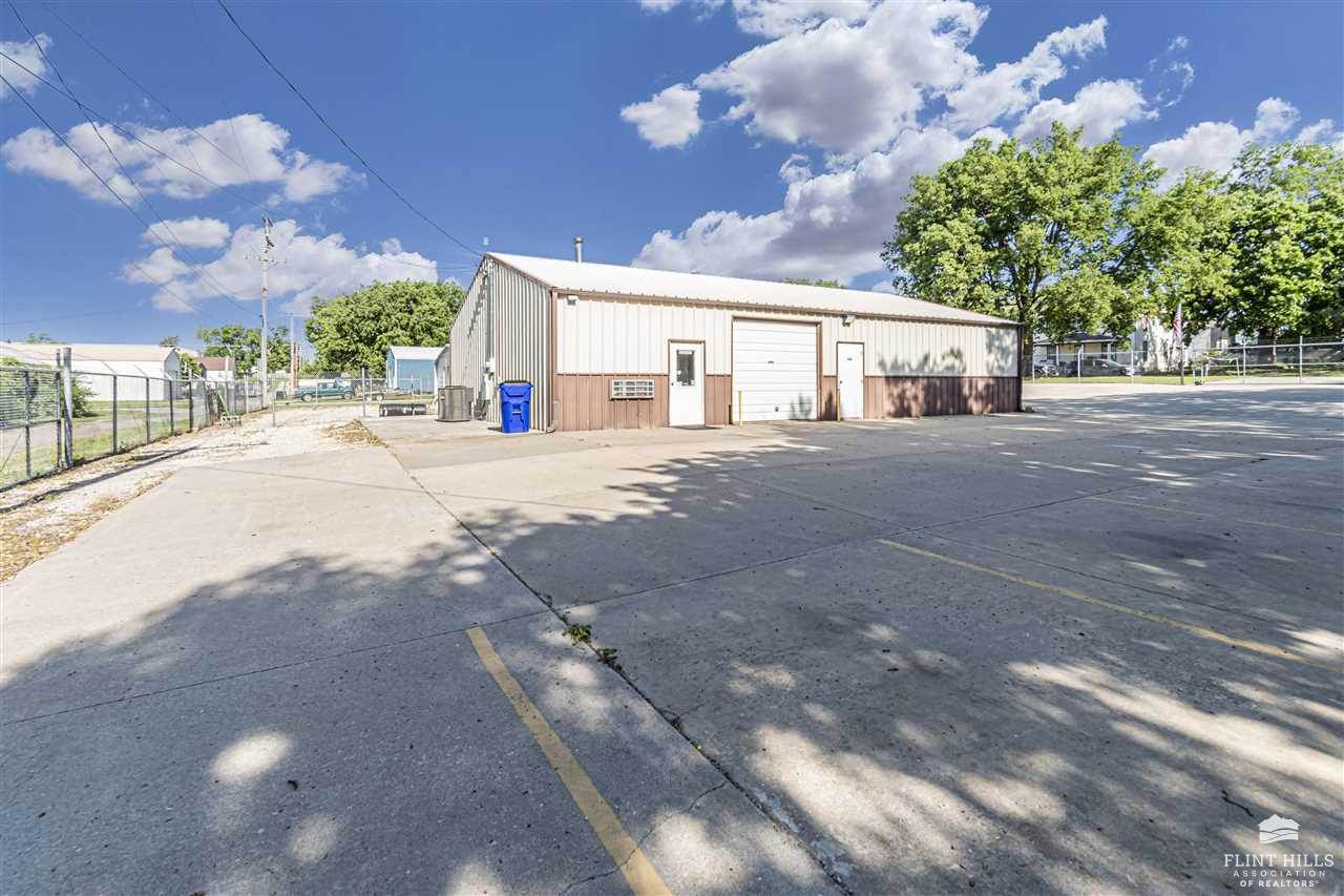 309 East 11th Street, Junction City, KS 66441