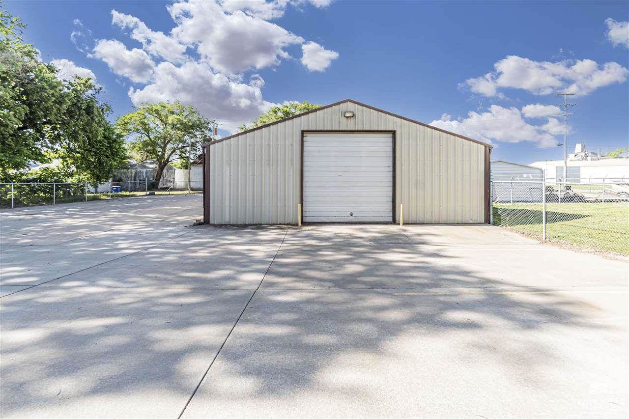 309 East 11th Street, Junction City, KS 66441