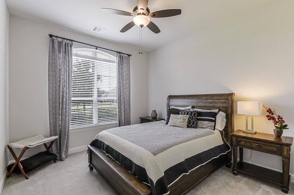 2720 Creek Crossing Lane, Midlothian, TX 76065