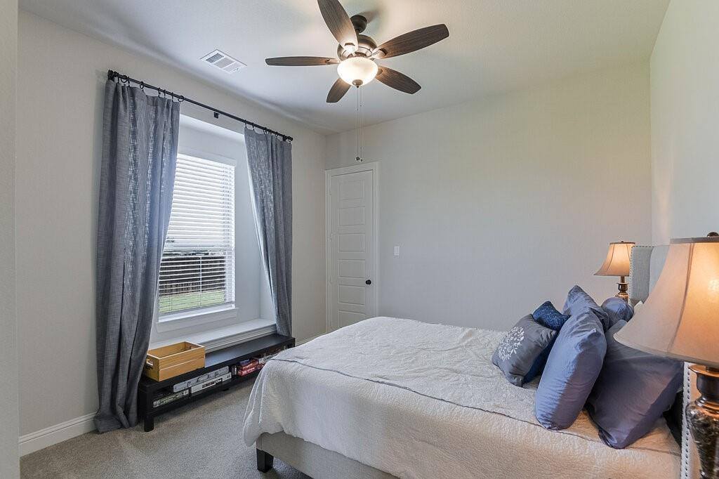 2720 Creek Crossing Lane, Midlothian, TX 76065