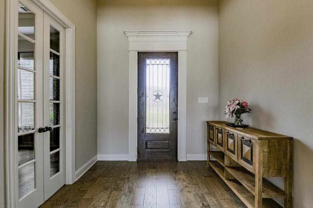 2720 Creek Crossing Lane, Midlothian, TX 76065