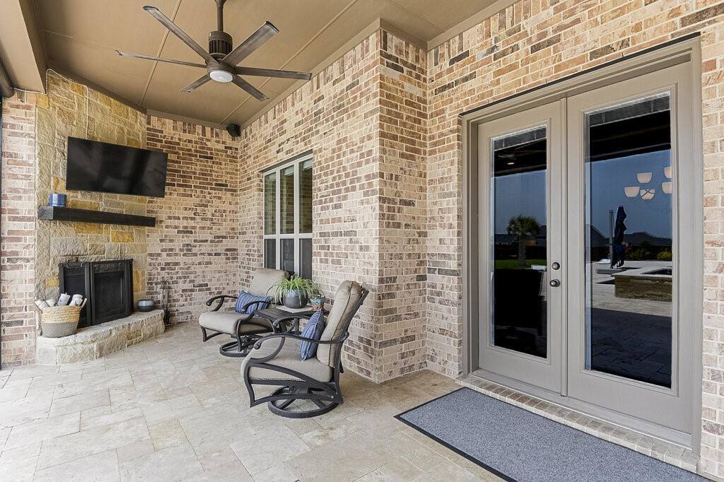 2720 Creek Crossing Lane, Midlothian, TX 76065