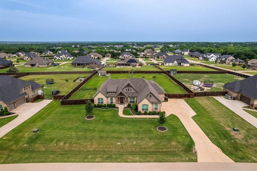 2720 Creek Crossing Lane, Midlothian, TX 76065