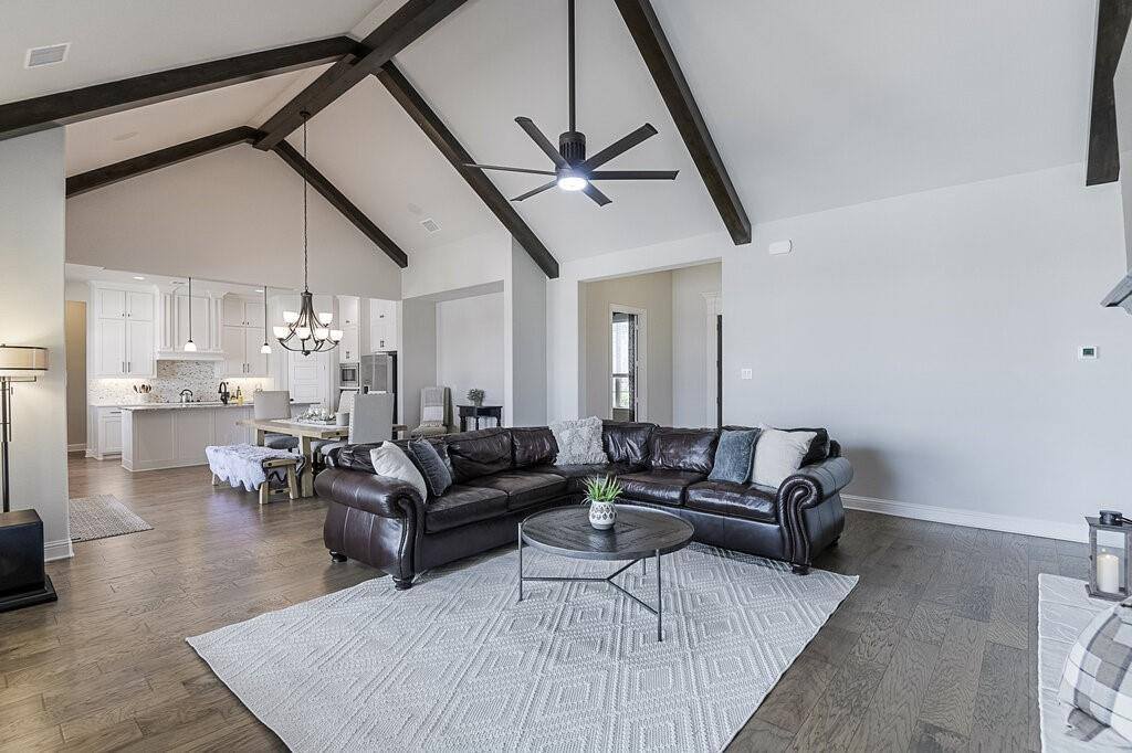 2720 Creek Crossing Lane, Midlothian, TX 76065