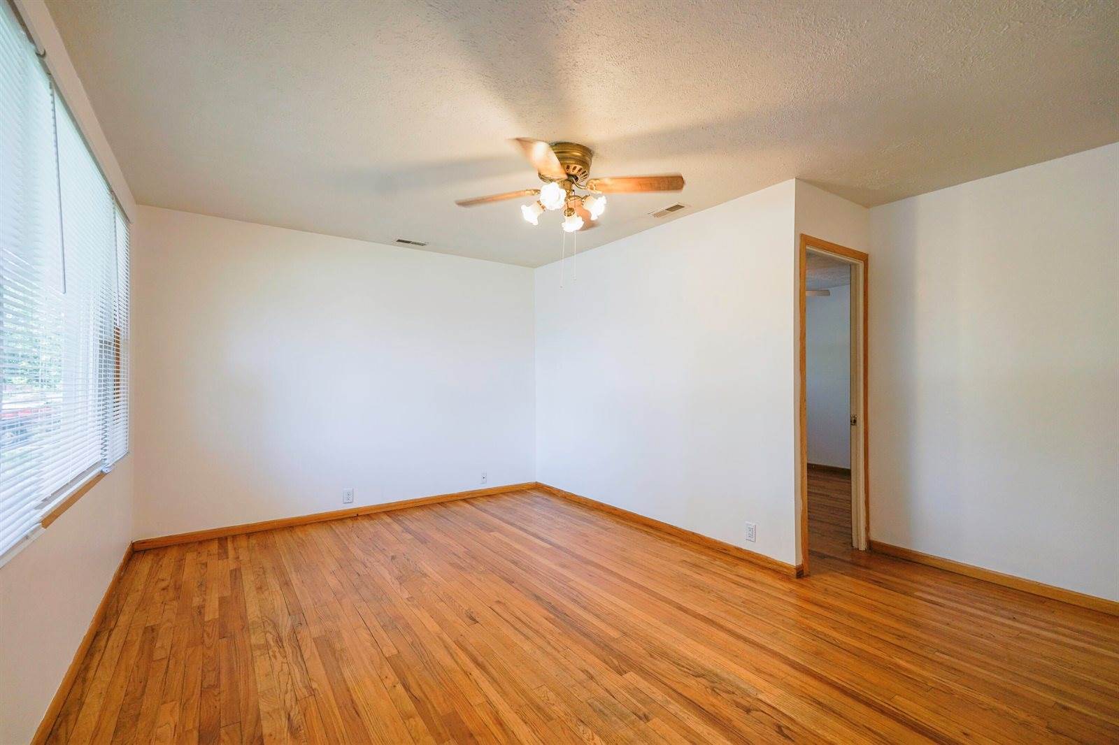 3722 4TH Avenue, Council Bluffs, IA 51501