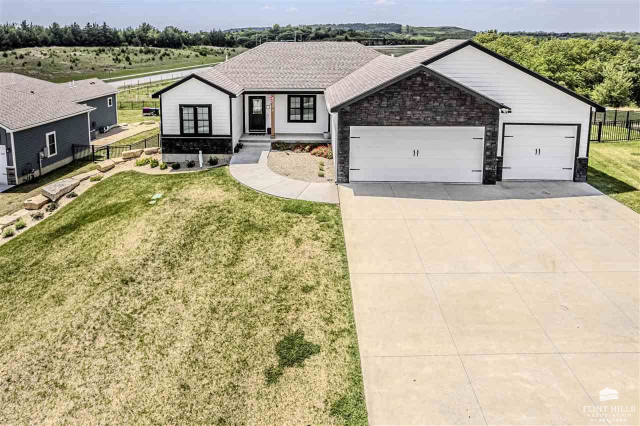 508 Ledgestone Ridge Court, Manhattan, KS 66503