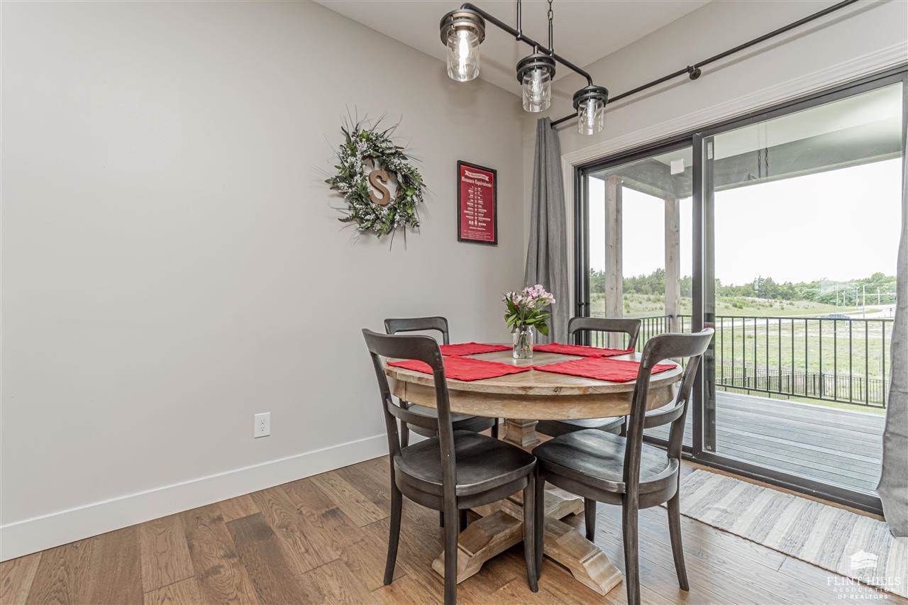 508 Ledgestone Ridge Court, Manhattan, KS 66503